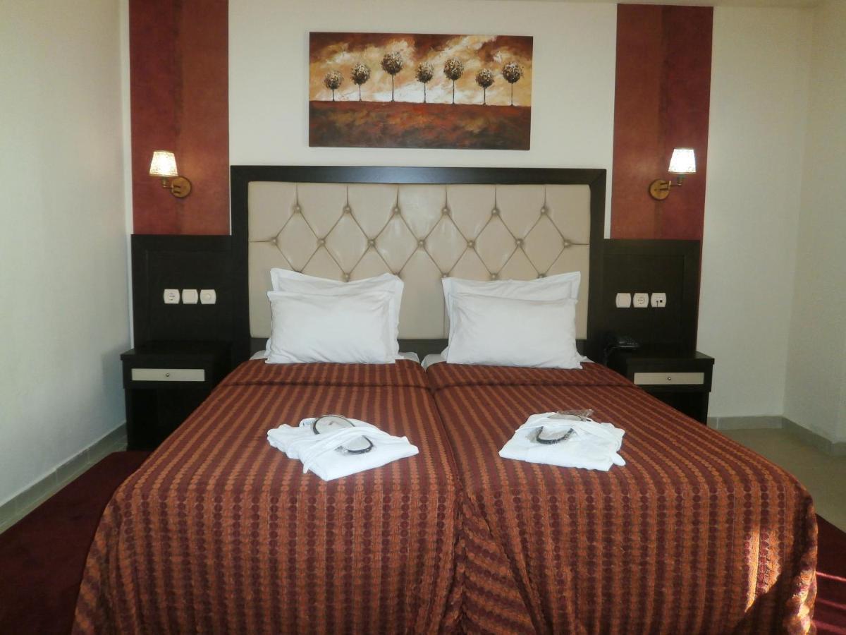 4 Epoxes Hotel Spa Káto Loutrákion الغرفة الصورة